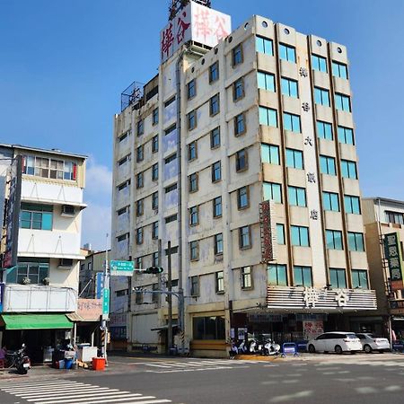 Hua Ku Hotel Tainan Exterior photo