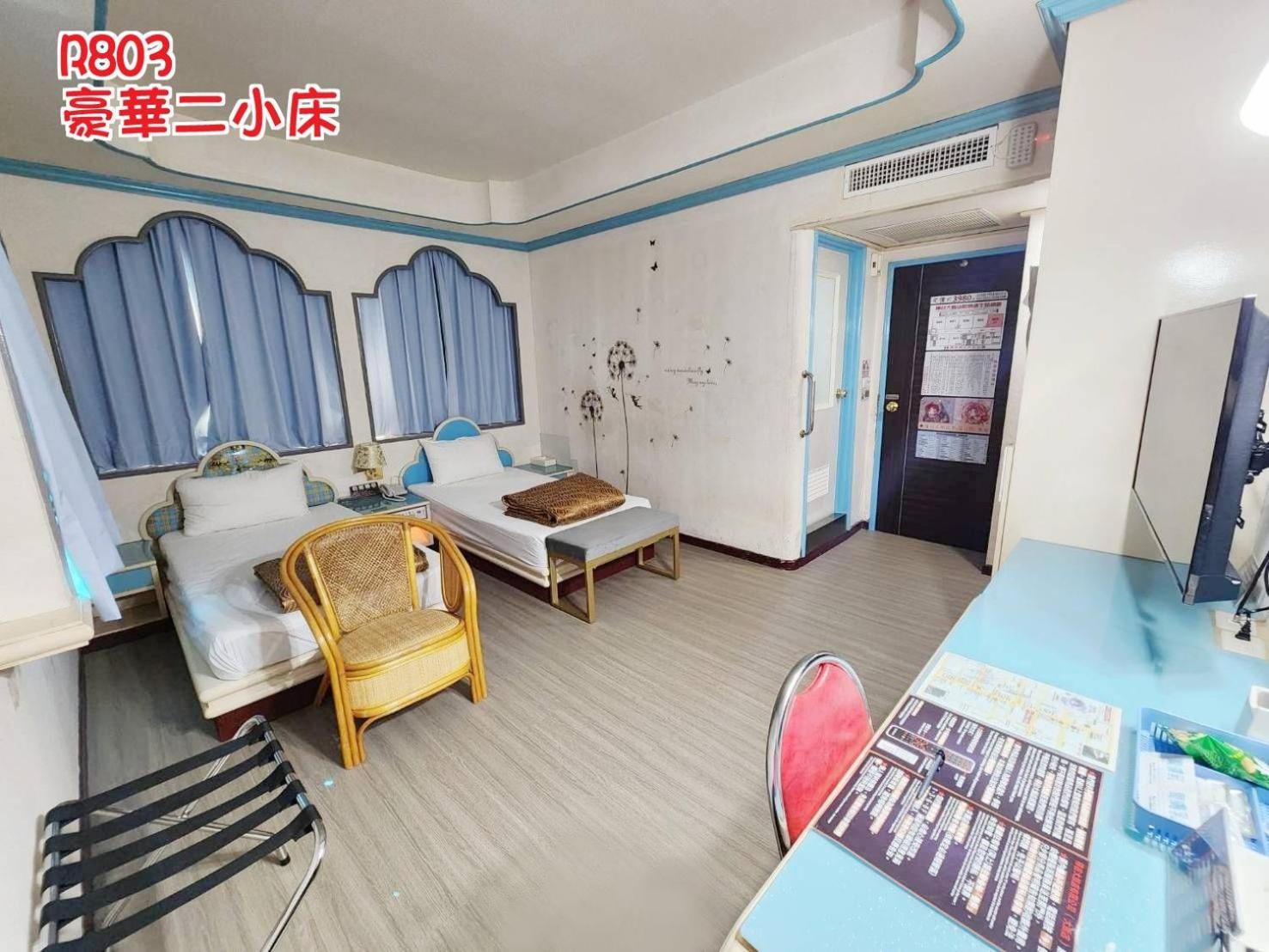 Hua Ku Hotel Tainan Exterior photo